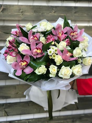 Букет цветов из: Розы и Хризантемы в Майма