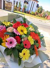 Букет цветов из:  Герберы #REPLACE_PRED# Майма