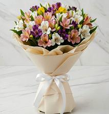 Букет цветов из:  Альстромерии в Майма